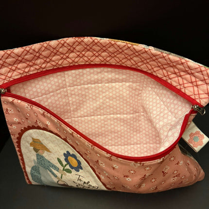 Padded Tech Pouch Violet Expressions LLC   Small Multi Flower Violet Expressions LLC violetexpressions.com