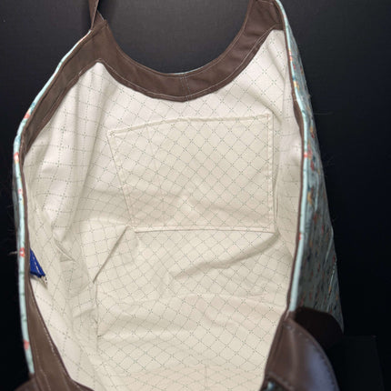 Roomy Tote Violet Expressions LLC   Pink Violet Expressions LLC violetexpressions.com